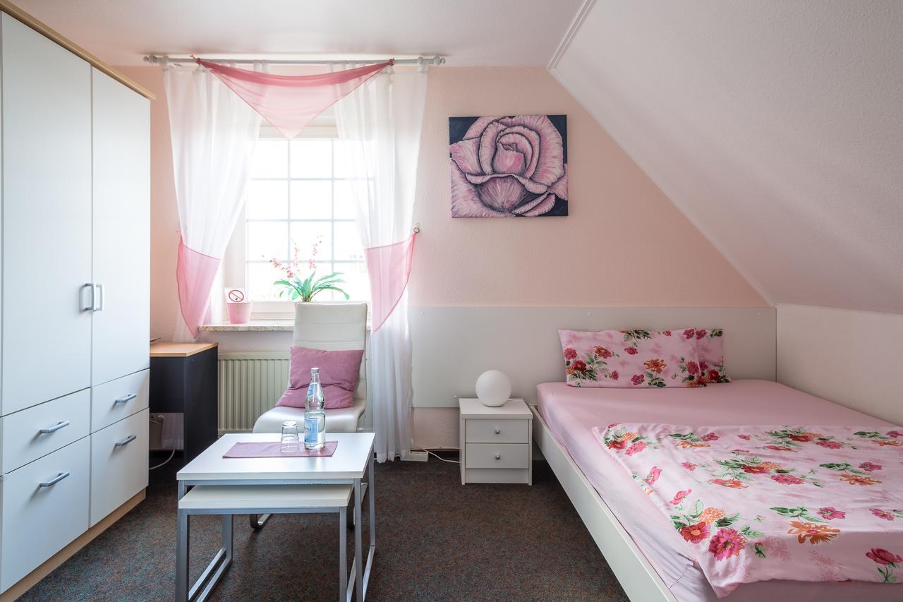 Pension Blumen-Villa Шнефердинген Экстерьер фото