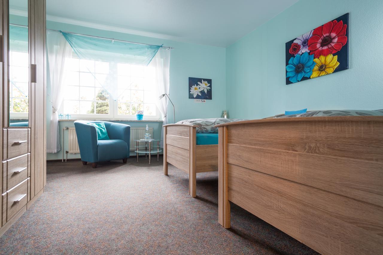 Pension Blumen-Villa Шнефердинген Экстерьер фото